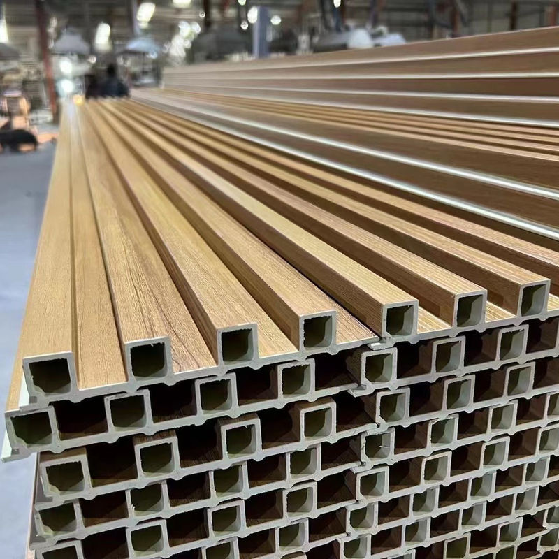 SONSILL UTO लकड़ी का अनाज पीवीसी इनडोर सजावटी Wpc फ्लोटेड वॉल पैनल क्लैडिंग आंतरिक सजावट