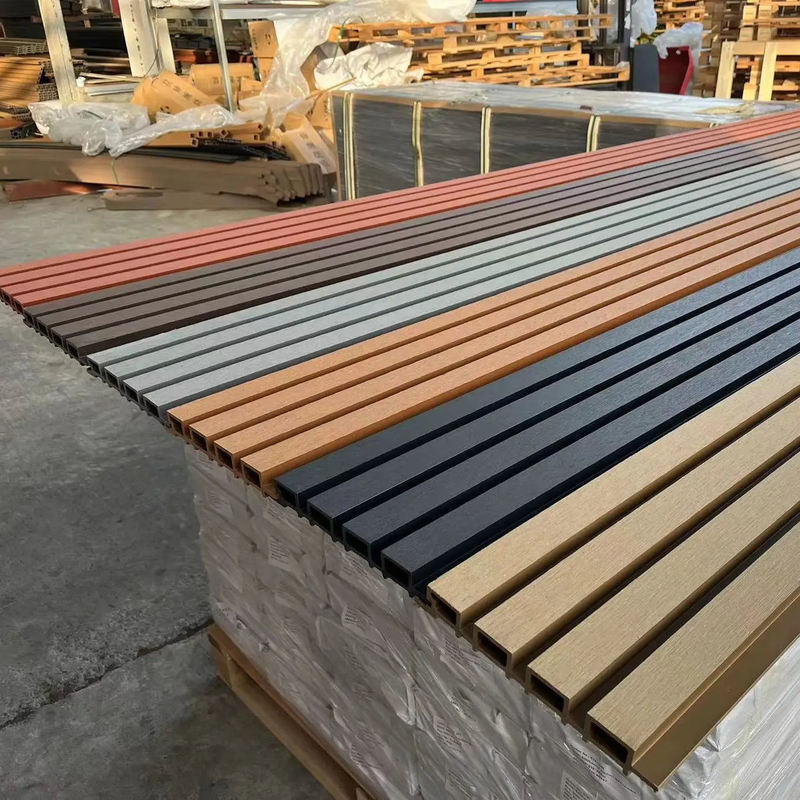 उच्च गुणवत्ता वाली वॉल क्लैडिंग Wpc बाहरी आउटडोर कम्पोजिट बाहरी Wpc वॉल क्लैडिंग पैनल आउटडोर Wpc वॉल क्लैडिंग