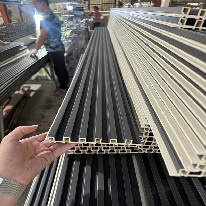 आधुनिक लकड़ी प्लास्टिक कंपोजिट डब्ल्यूपीसी वॉल पैनल बाथरूम इंटीरियर के लिए पीवीसी विकल्प