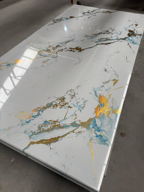 फैक्टरी प्रत्यक्ष आपूर्ति 2.5 मिमी 2.8 मिमी मोटाई 4*8 फीट पीवीसी संगमरमर शीट यूवी बोर्ड जलरोधक लौ retardant विरोधी खरोंच