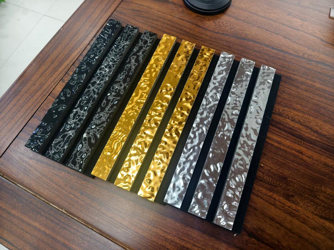 प्रमाणित आधुनिक डिजाइन ध्वनिक दीवार पैनल ध्वनिरोधी 3 डी पीईटी फिल्म पानी लहर ध्वनि अवशोषित स्लेट ग्रिल सजावटी पैनल