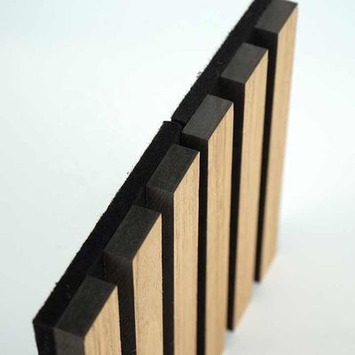 अग्निरोधक पैनल Wpc आंतरिक टिकाऊ प्राकृतिक ओक ध्वनिक स्लेट जलरोधी