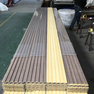 आंतरिक सजावटी दीवार बोर्ड छत पैनल पीवीसी लेपित बांस फाइबर कला लौवर पृष्ठभूमि पैनल WPC फ्लोटेड स्लेट पैनल