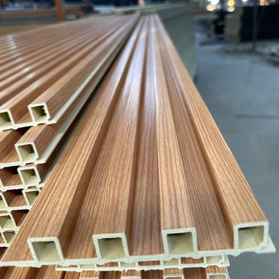 इनडोर दीवार सजावट अग्निरोधक फ्लेटेड सजावट पैड wpc पैनल कम्पोजिट पीवीसी दीवार पैनल wpc दीवार पैनल