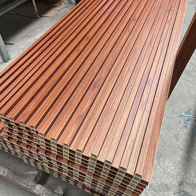 खोखले आंतरिक लकड़ी प्लास्टिक कम्पोजिट दीवार आवरण WPC दीवार पैनल