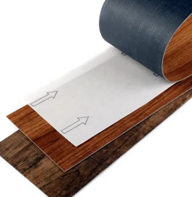 बेस्ट सेलिंग वेयर रेसिस्टेंट विनाइल फ्लोरिंग Lvt वाटरप्रूफ पील स्टिक टाइल होटल इनडोर उपयोग के लिए सेल्फ-एडेसिव फ्लोर बोर्ड